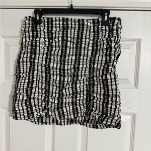 Zara Black and White Checkered Mini Skirt